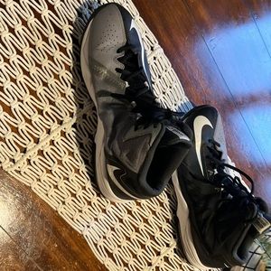 Men’s Nike Airmax Stutter Step 2 basketball shoes. Size 10.